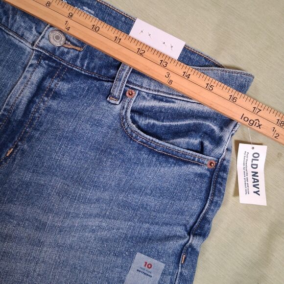 Old Navy Women’s Mid-Rise Boyfriend Jeans Size 10 Medium Wash NWT - Picture 7 of 8